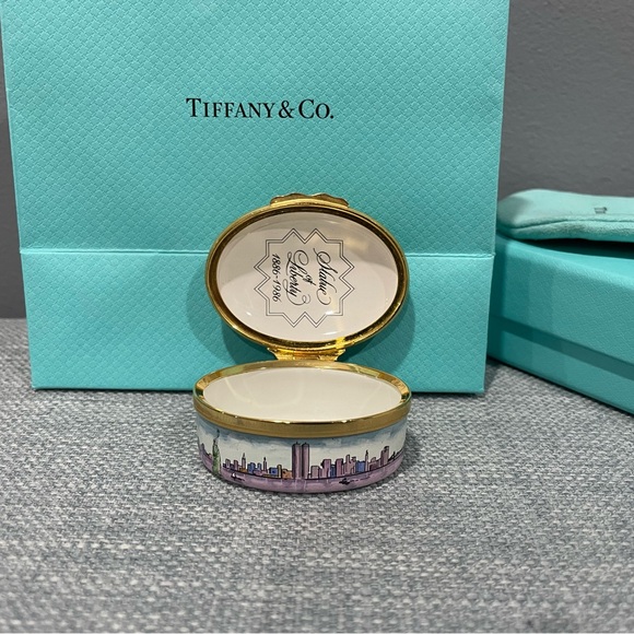 Tiffany & Co Halcyon Days Enamel Statue of Liberty trinket box - Picture 11 of 12
